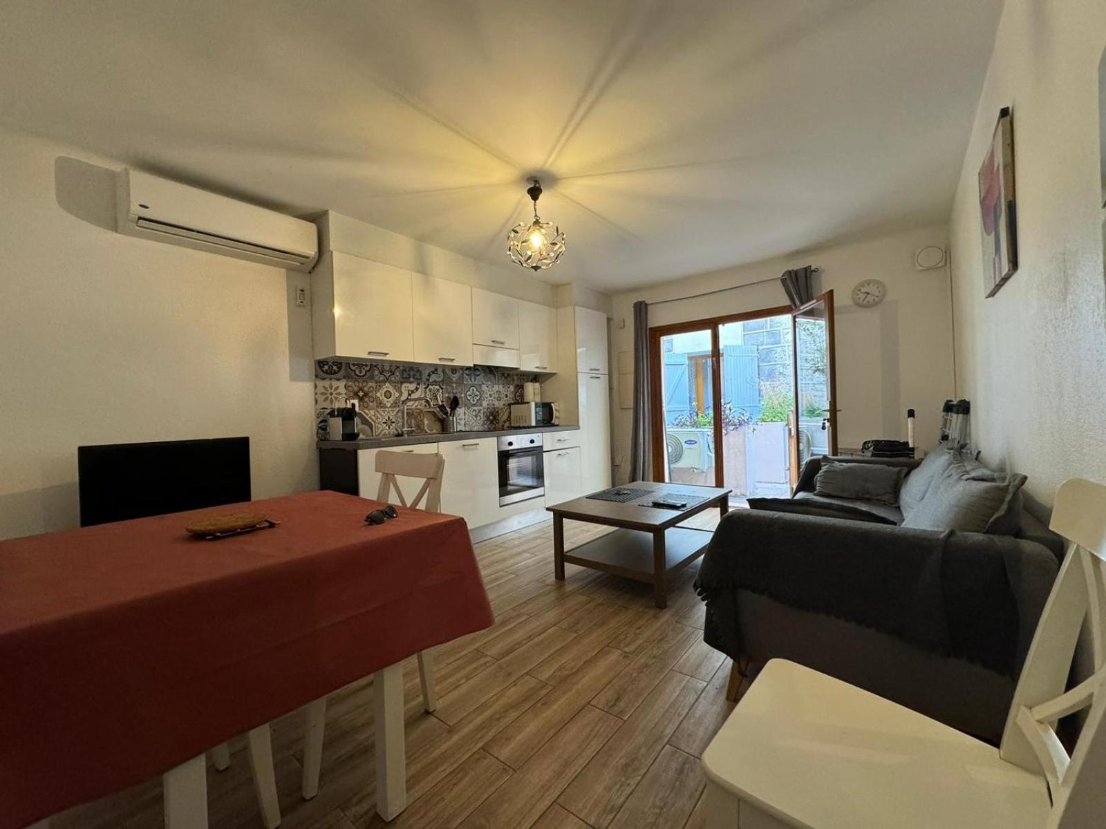 Cosy Poullan, 2-Bedroom Apartment, 200 M From The Beach Nice Buitenkant foto