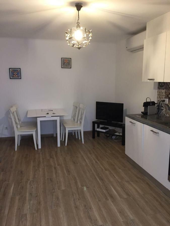 Cosy Poullan, 2-Bedroom Apartment, 200 M From The Beach Nice Buitenkant foto